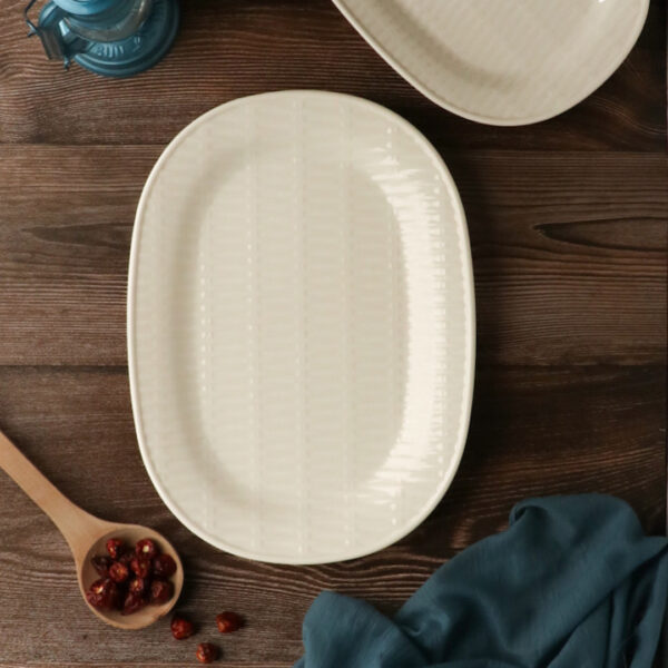 Medium Oval Plate